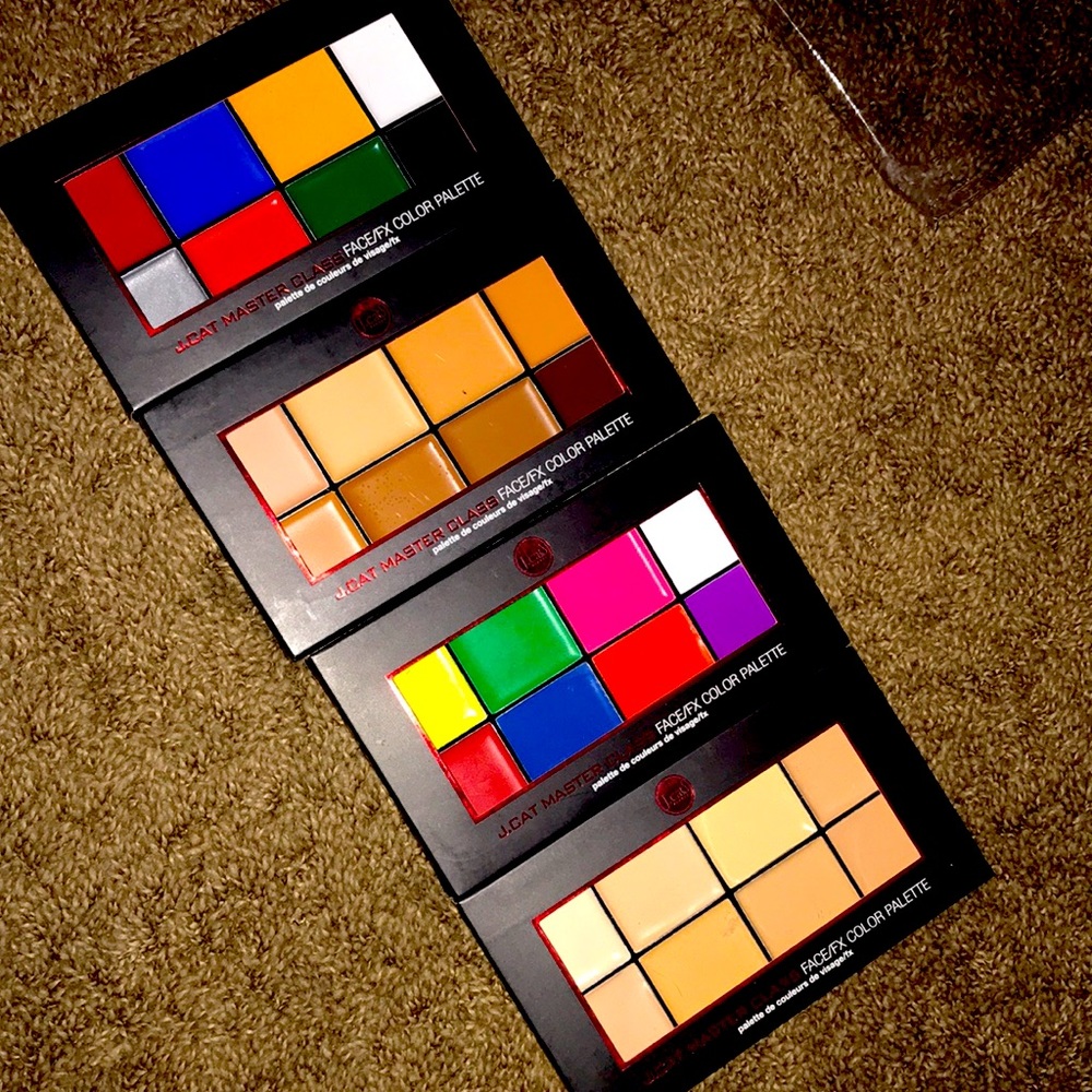 J. Cat beauty MASTER CLASS FACE/FX COLOR PALETTES Bundle / 4 in bundle brand new